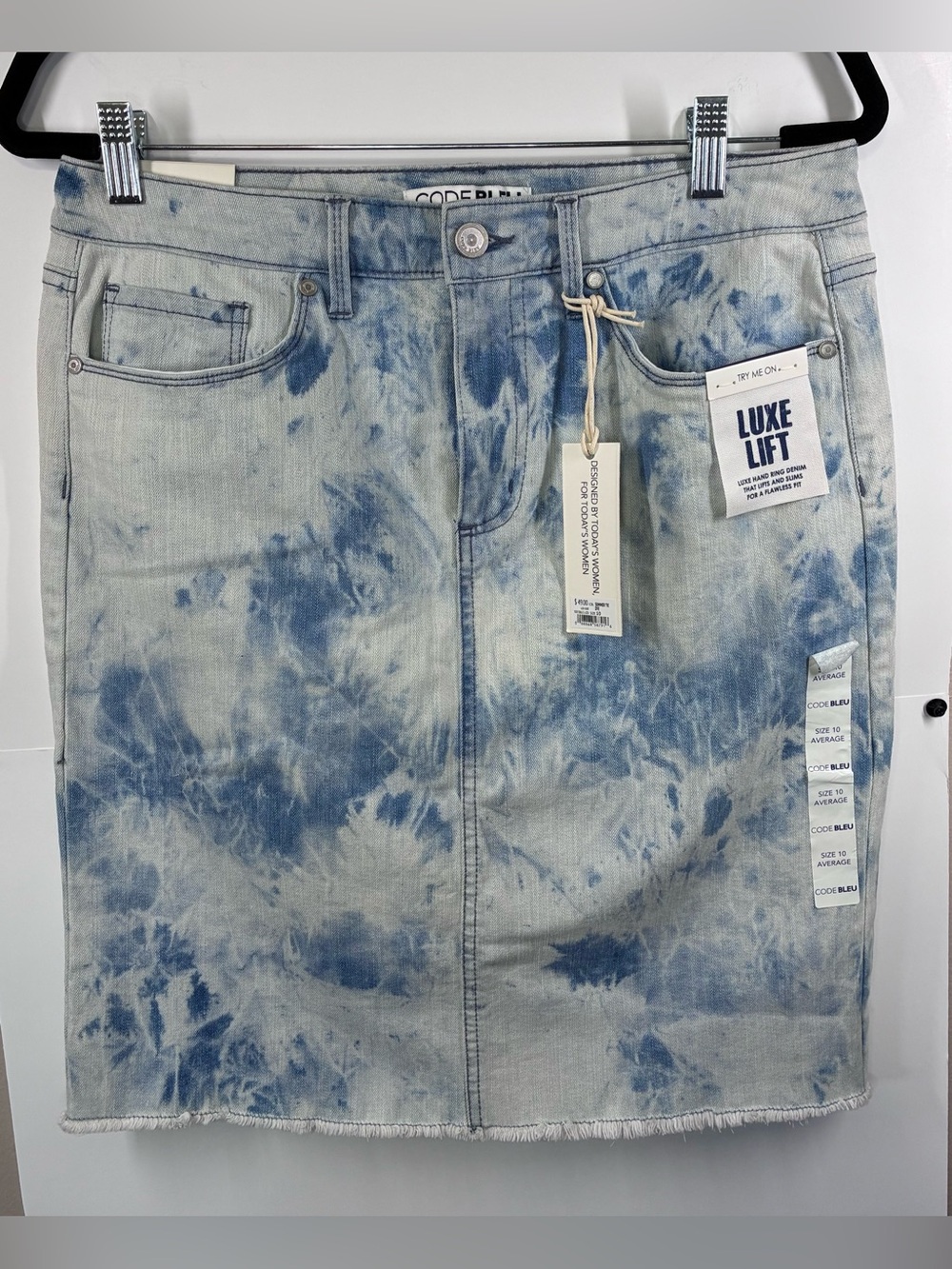 Code Bleu Luxe Lift Tie Dye Denim Skirt Size 10 NWT Raw Hem